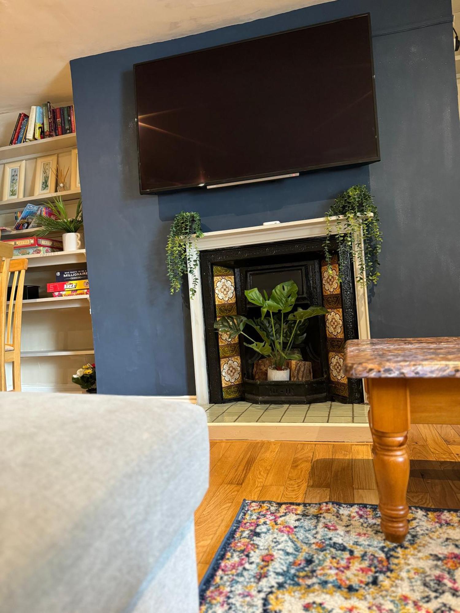 Beautiful Townhouse Next To Royal Victoria Park And Botanical Gardens Within Easy Walking Distance To Bath City Centre Zewnętrze zdjęcie