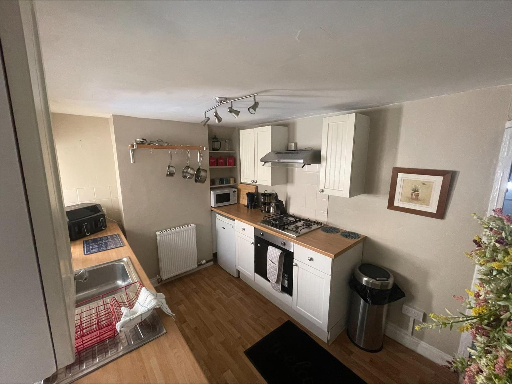 Beautiful Townhouse Next To Royal Victoria Park And Botanical Gardens Within Easy Walking Distance To Bath City Centre Zewnętrze zdjęcie